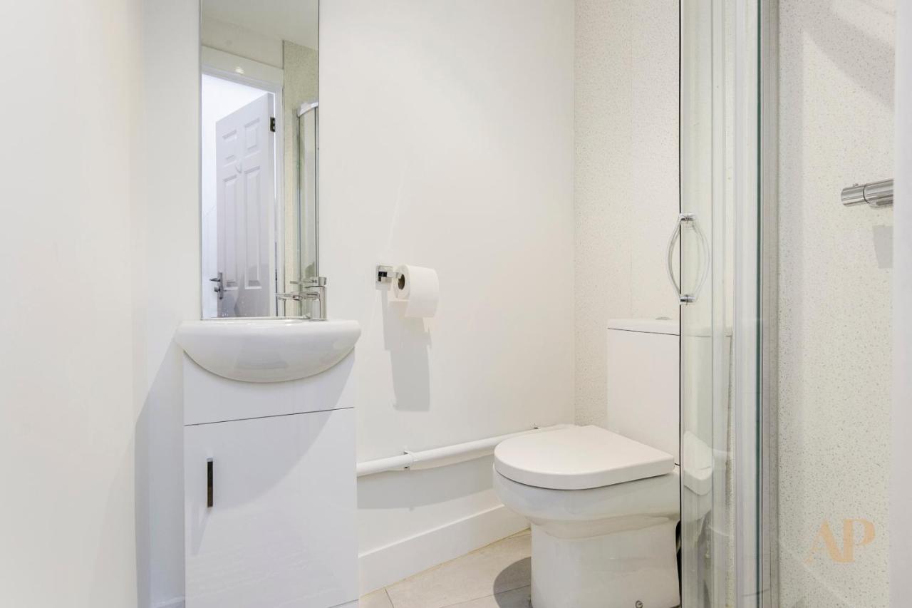 Split Level Studio Apartment In Camden London Luaran gambar
